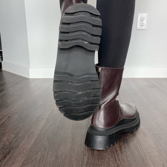 STEVE MADDEN BROWN PLATFORM ANKLE BOOTS WITH ZIPPER BACK - Picture 12 of 12
